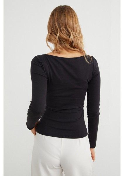 Yanları Drapeli Kayık Yaka Body