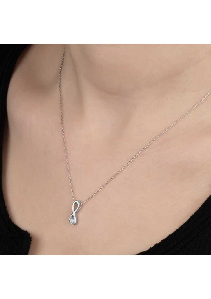 Ucarticaret Swarovski Taşlı Gümüş Sonsuzluk Bayan Kolye