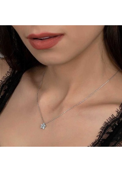 Ucarticaret Swarovski Taşlı Gümüş Yıldız Bayan Kolye