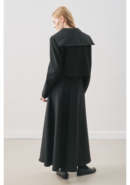 Loren Kısa Geniş Yakalı Ceket Siyah