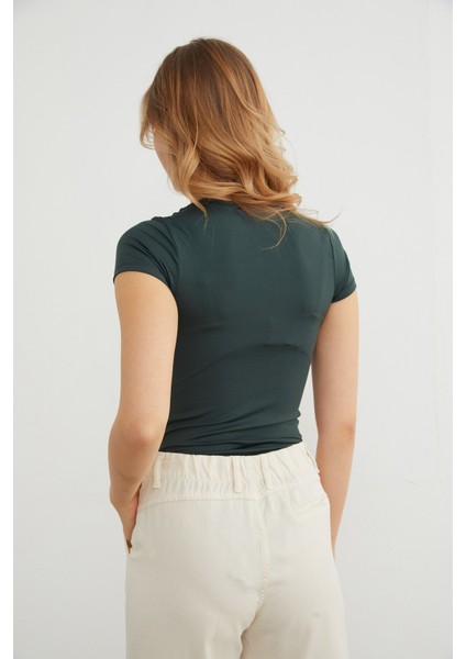 Basic Bisiklet Yaka Çıtçıtlı Body