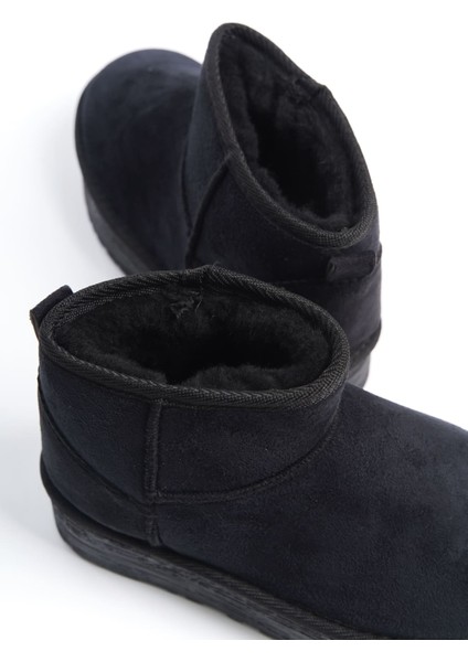 Mıa Bağcıksız Düz ve Kalın Taban Içi Kürklü Kısa Süet Kadın Bot St Siyah fiyatları