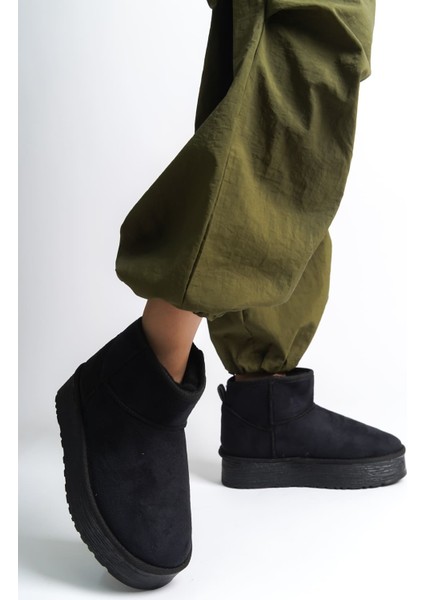 Mıa Bağcıksız Düz ve Kalın Taban Içi Kürklü Kısa Süet Kadın Bot St Siyah indirimleri