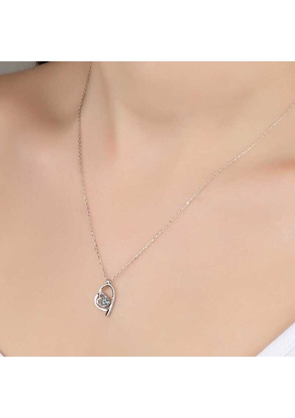 Ucarticaret Swarovski Taşlı Gümüş Kalp Bayan Kolye