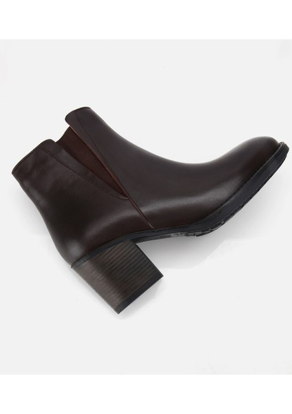 01BOH314560A480 KADIN Deri Kahverengi Lastik Detaylı Bilekte Topuklu Bot