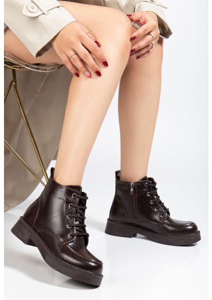 02-2001 Kahve Kırışık Rugan Bağcıklı Fermuarlı Günlük Kadın Bot fiyatları