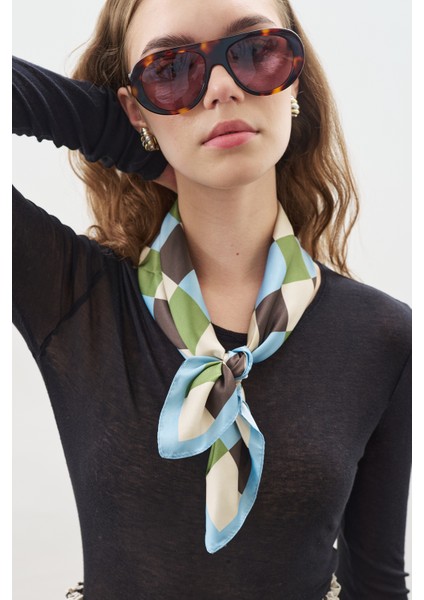 Desenli Orta Boy Saten Fular Check