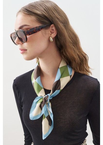 Desenli Orta Boy Saten Fular Check fiyatları