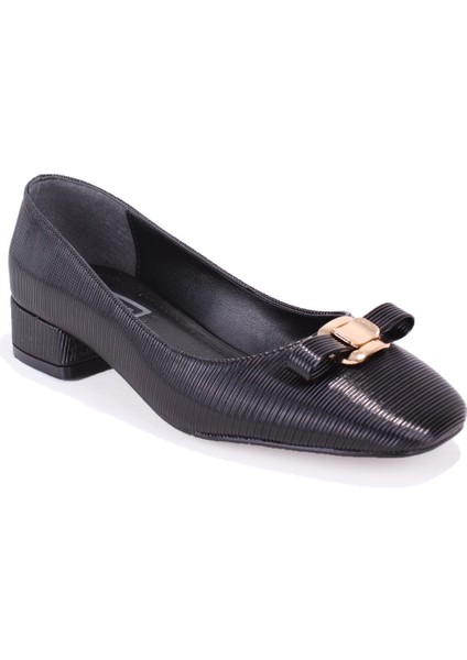 DZA07-108526415 Siyah Rugan Klasik Topuklu Kadın Ayakkabı