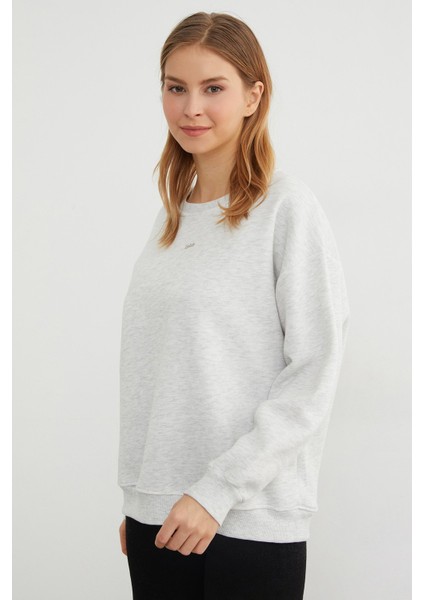 Love Aksesuarlı Bisiklet Yaka Oversize Sweatshirt fiyatları