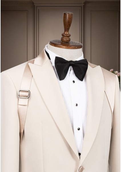 Koldan Kemerli Tasarım, Kırlangıç Yaka, Güç ve Stilin Dengesi, Erkek Takım Elbise, Krem fiyatları