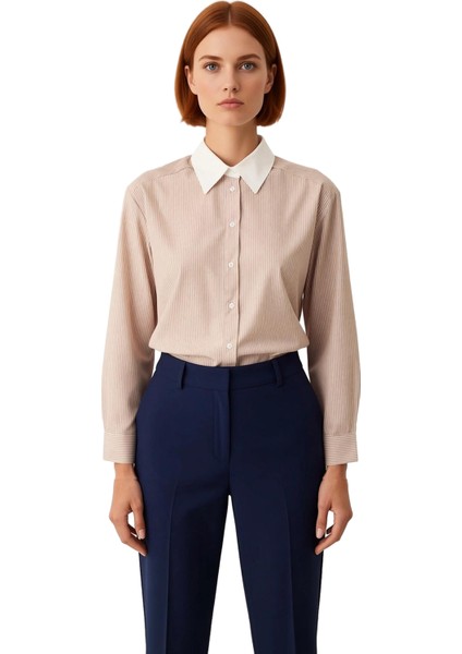 Kadın Için Çizgili Desenli Dokuma Gömlek Rahat Kesimi ve Yaka Detaylarıyla Şıklık Sunar Şık fırsatları