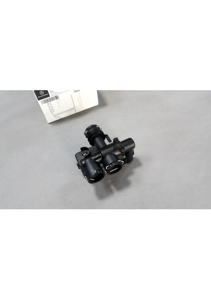 Mercedes Cls Serisi C219 04-10 Kalorifer Musluğu Orijinal