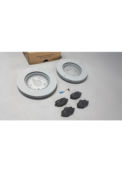 Mercedes C Serisi W206 Arka Fren Diski + Balata Takımı Oem modelleri