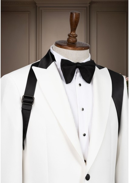 Koldan Kemerli Tasarım, Kırlangıç Yaka, Güç ve Stilin Dengesi, Erkek Takım Elbise, Beyaz