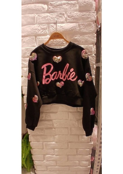Kadın Barbie Yazılı Crop Sweat Payetli Kalp Detaylı Yuvarlak Yaka Basic Kısa Sweat