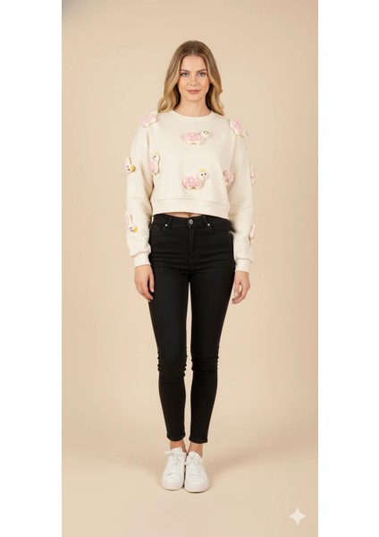 Kadın 3D Figürlü Crop Sweat Kabartmalı Karakter Desenli Bisiklet Yaka Uzun Kollu Kısa Sweat