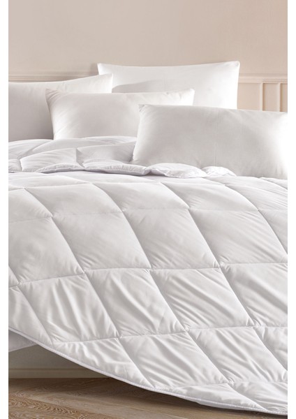 Mikro Yorgan Tek Kişilik Vakumlu 300 Gr/m2 (155X215 Cm) Beyaz fiyatları