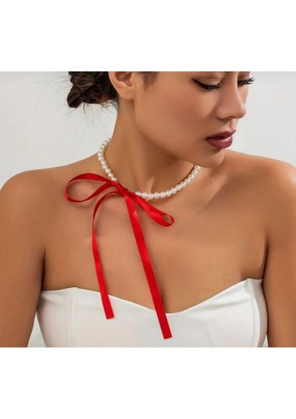 Kırmızı Fiyonklu Inci Kolye