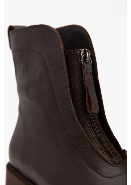 Kadın Deri Fermuarlı Düz Bot modelleri