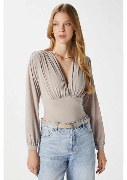Kadın Sante V Yaka Bej Yumuşak Sandy Bluz fırsatları