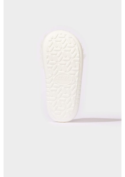 Kadın Yılbaşı Temalı Düz Taban Ev Terliği F1606AX25WN fırsatları