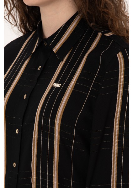 Kadın Siyah Gömlek Desenli 50309071-VR046