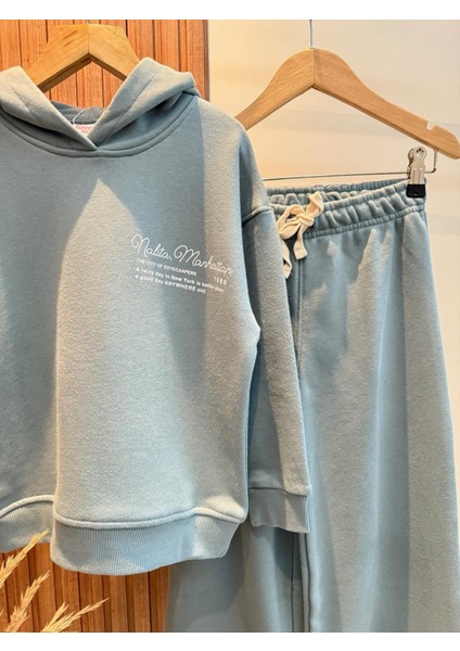 Kız Çocuk Pamuklu Füme Kapüşonlu Sweatshirt ve Geniş Paça Eşofman Takım – Minimal Yazı Baskılı Rahat Stil fiyatları