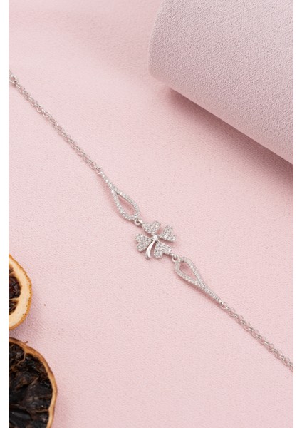 925 Ayar Gümüş Rodyumlu Zirkon Taşlı Yonca Bileklik