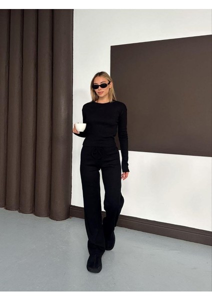 Kadın Bisiklet Yaka Parmak Geçme Detay Uzun Kollu Bluz ve Pantolon Ikili Takım fiyatları