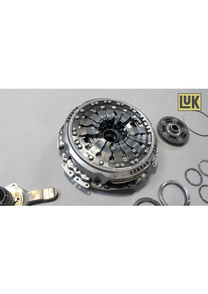 Vw Passat B9 2023-2028 1.5 E-Tsi Otomatik Kavrama Luk fiyatları