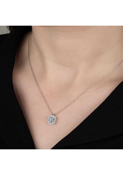 Ucarticaret Swarovski Taşlı Gümüş Tektaş Bayan Kolye