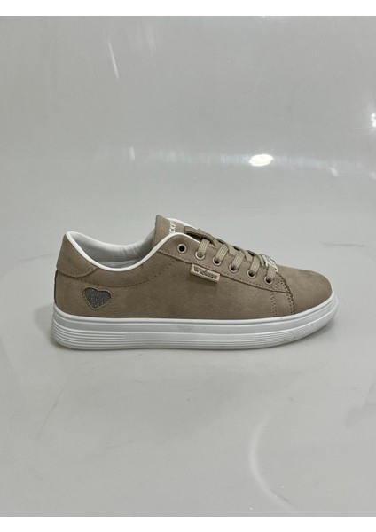 2885 Wickers Bej Süet Kalp Detaylı Bayan Spor Ayakkabısı fiyatları