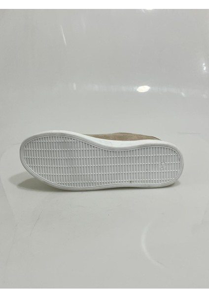 2885 Wickers Bej Süet Kalp Detaylı Bayan Spor Ayakkabısı indirimleri