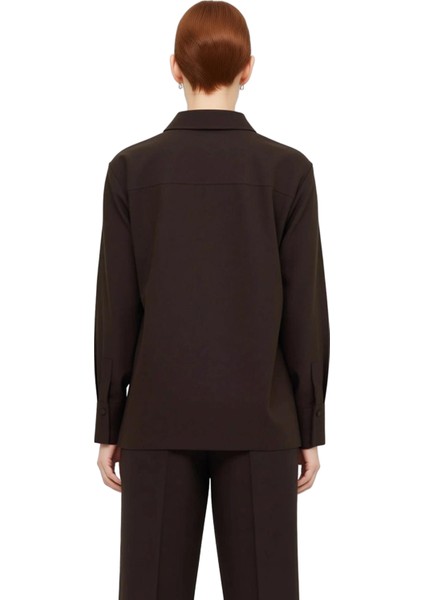 Kadınların Gündelik Şıklığını Tamamlayacak Süet Dokulu Regular Fit Uzun Kollu Gömlek Modeli indirimleri