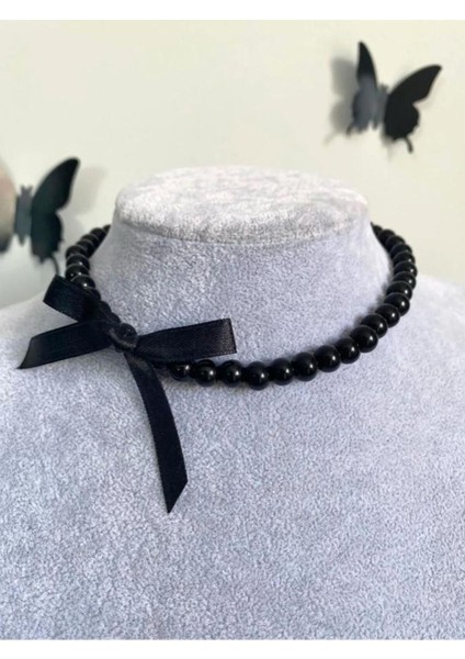 Kurdele Detaylı Sıyah Incı Kolye