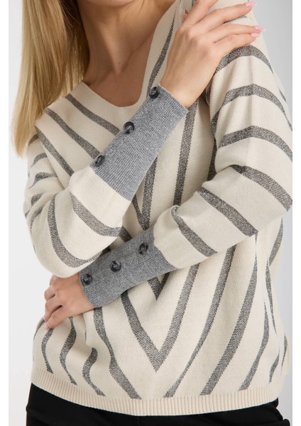 Kadın Beyaz Simli V Yaka Kazak fiyatları