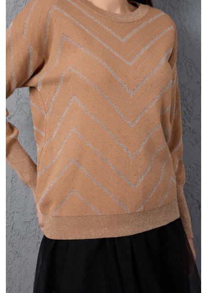 Kadın Bej Geniş Manşetli Bisiklet Yaka Sim Desenli Triko Bluz modelleri