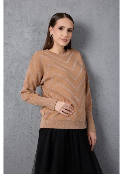Kadın Bej Geniş Manşetli Bisiklet Yaka Sim Desenli Triko Bluz fırsatları