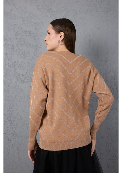 Kadın Bej Geniş Manşetli Bisiklet Yaka Sim Desenli Triko Bluz indirimleri
