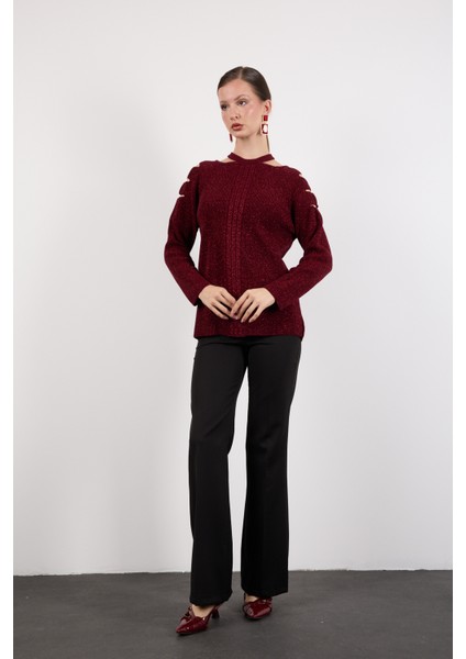 Kadın Bordo Omuzları Kesik Detaylı Reglan Kollu Simli Triko Kazak