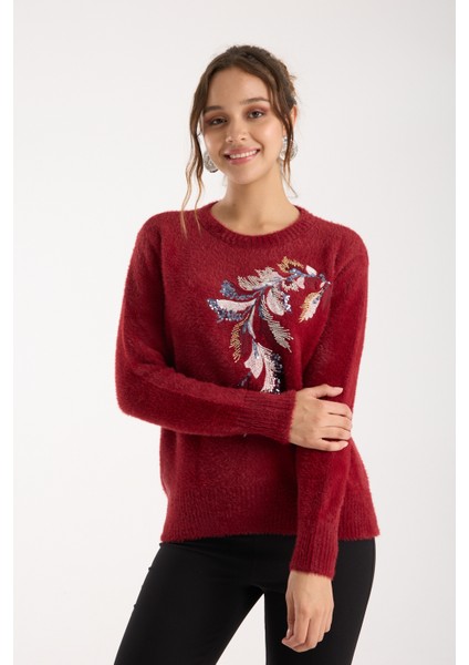 Kadın Bordo Sakal Iplik Yaprak Desenli Boncuk Nakışlı Bisiklet Yaka Triko Kazak