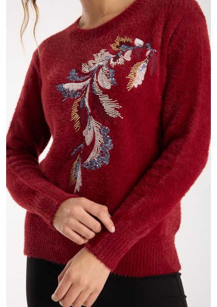 Kadın Bordo Sakal Iplik Yaprak Desenli Boncuk Nakışlı Bisiklet Yaka Triko Kazak modelleri