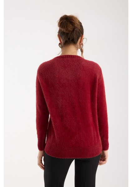 Kadın Bordo Sakal Iplik Yaprak Desenli Boncuk Nakışlı Bisiklet Yaka Triko Kazak