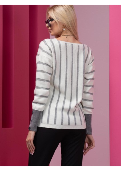 V Yaka Çizgili Beyaz Kadın Kazak fırsatları