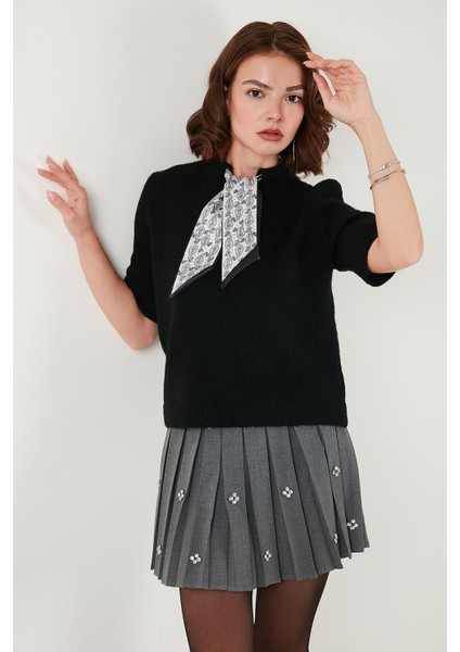 Yün Karışımlı Regular Fit Fularlı Yaka Kısa Kollu Triko Kazak Bayan Kazak 4617023 fiyatları