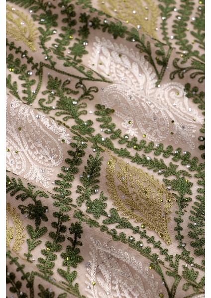 Sütlü Kahve Yeşil Taşlı Işlemeli Yün Ipek Şal fırsatları