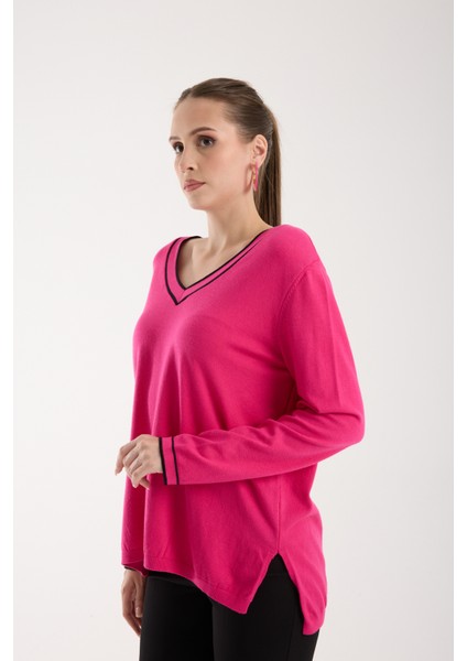 Kadın Fuşya Kontrast Biyeli ve Yan Yırtmaçlı V Yaka Triko Bluz modelleri