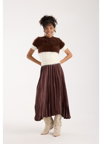 Kadın Kahve-Ekru Sakal Iplik Iki Renkli Kısa Kollu Bisiklet Yaka Triko Kazak