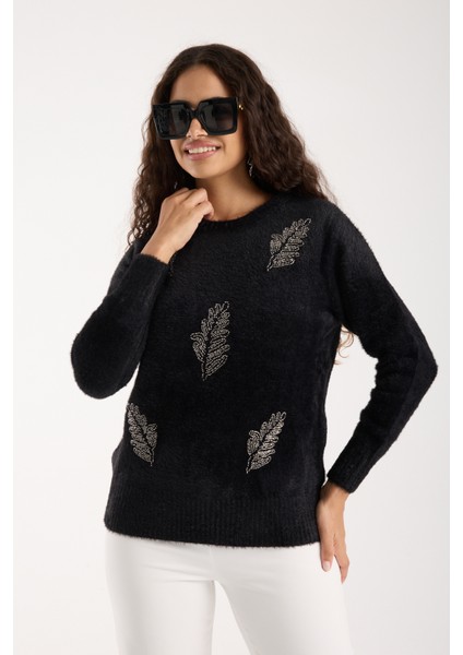 Kadın Siyah Sakal Iplik Yaprak Desenli Boncuk Nakışlı Bisiklet Yaka Triko Kazak